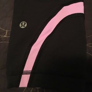 Lululemon skinny crops size 4